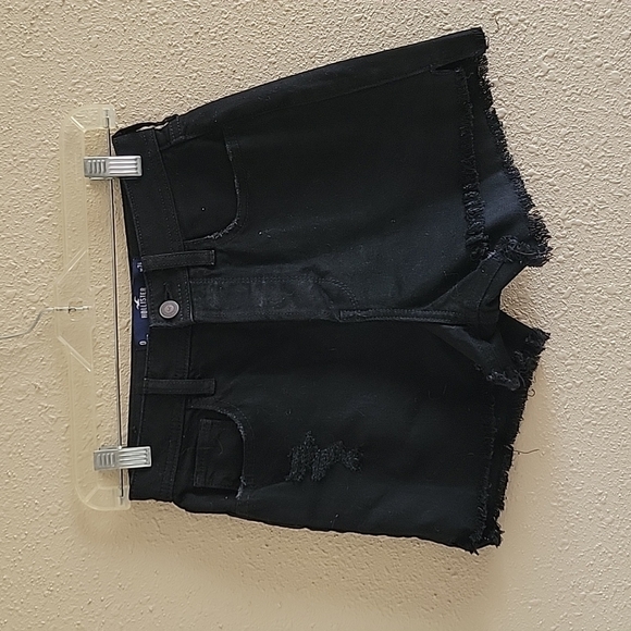 Hollister BLACK SHORTS - Picture 1 of 7